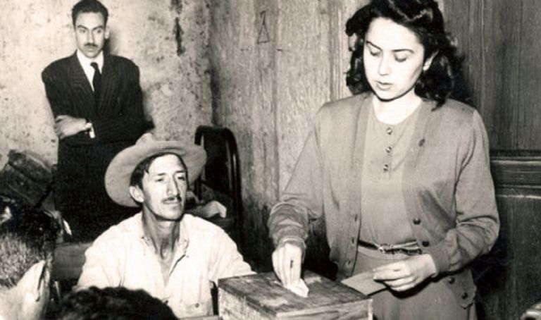 El 3 de julio de 1955, por primera vez las mexicanas ejercieron su derecho al voto 