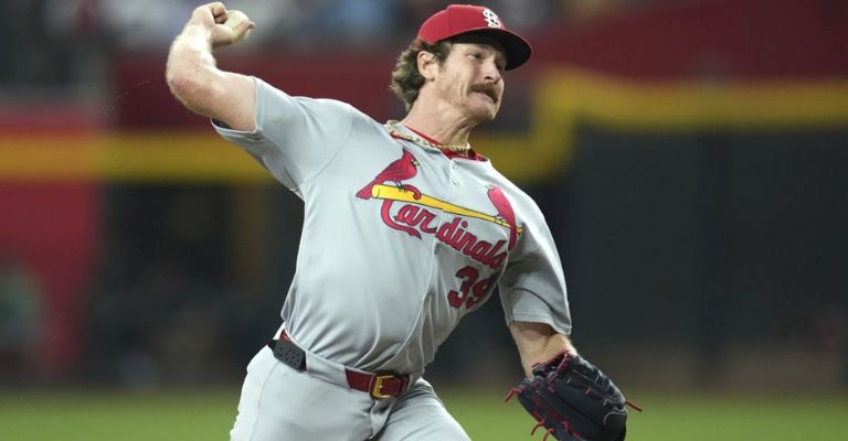 Mikolas recibió mucho castigo