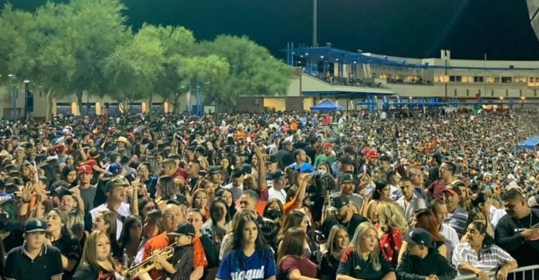 Miles de aficionados mexicanos se dan cita a esta fiesta