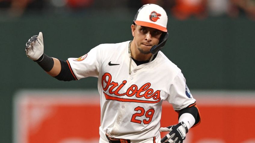 Ramón Urías llega a 500 juegos en MLB; derrota frente a Guardians empaña la celebración