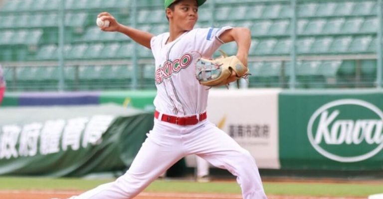 Calvillo inició por la escuadra azteca