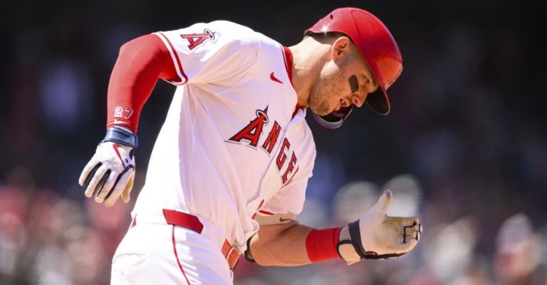 Trout es un histórico de los Angels
