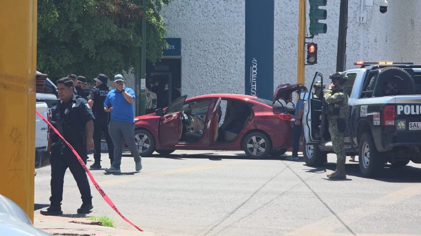 Fuerte TIROTEO y persecución: ATACAN a policías de Ciudad Obregón en pleno Centro; habría un elemento de AMIC herido