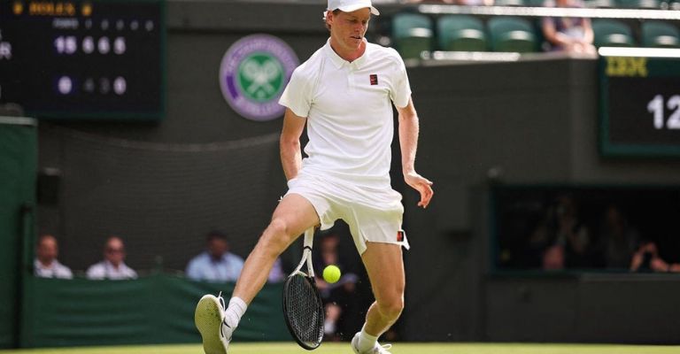 Sinner avanzó fácilmente