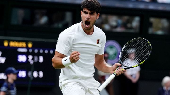 Alcaraz remonta ante Rublev y avaza a los cuartos de final en Wimbledon