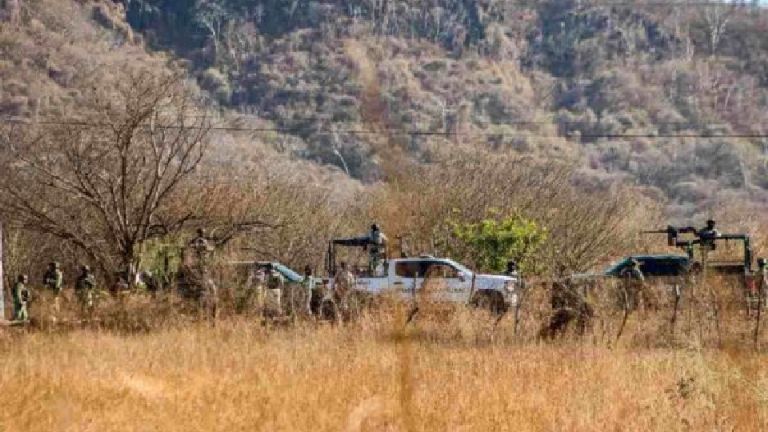 Violencia de Sinaloa Operativo en Cosalá por reportes de agresiones y vehículos en llamas