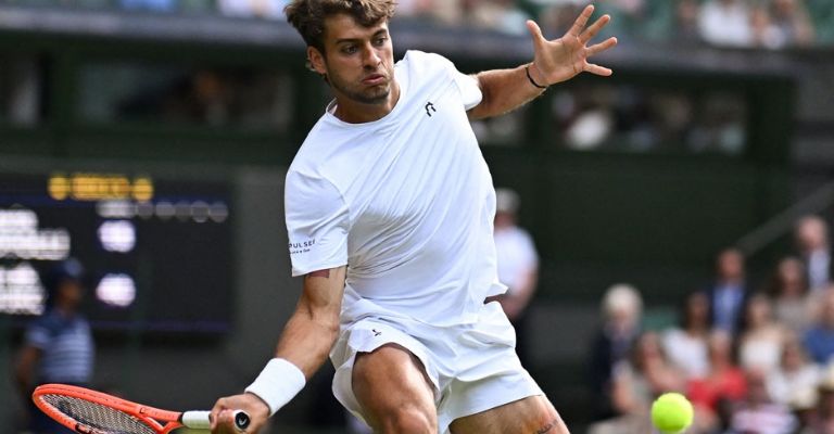 Cobolli resultó un buen rival para Djokovic