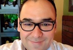 Foto ilustrativa de nota Educar en tiempos de algoritmos y guerra: El sentido de la educación en un mundo en disputa