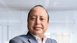 Foto que representa a Confianza… pero no mucha: La realidad del personal en PEMEX