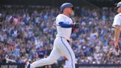 Foto ilustrativa de la nota titulada Myles Straw se luce con el madero en la victoria de los Blue Jays sobre los Rangers