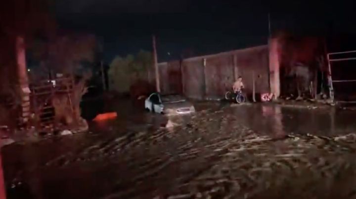Fuertes LLUVIAS provocan caos en Hermosillo: Autos quedan varados y personas resultan heridas
