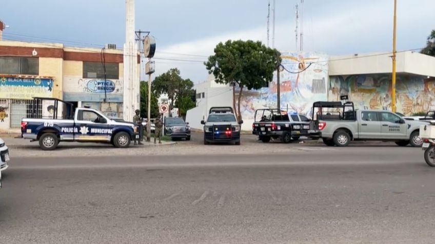Hombre escapa de balacera y llega a la comandancia de Ciudad Obregón para pedir ayuda