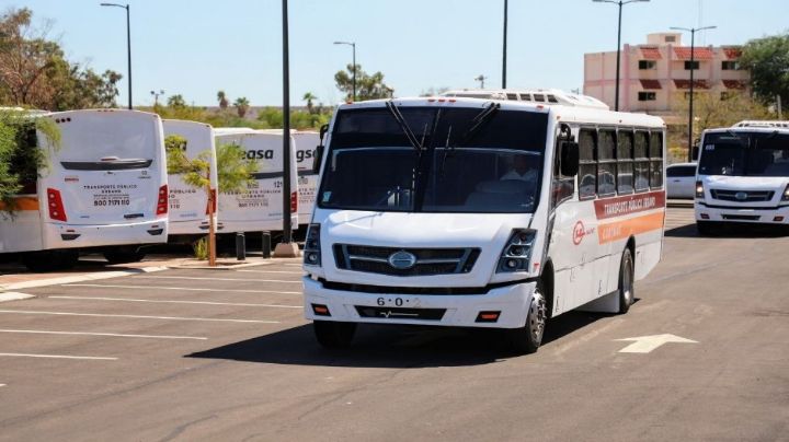 Entrega Alfonso Durazo 63 nuevas unidades para modernizar el transporte público en Sonora
