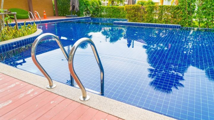 Tragedia en Ciudad Juárez: Niño de 2 años muere tras caer a una alberca durante su cumpleaños