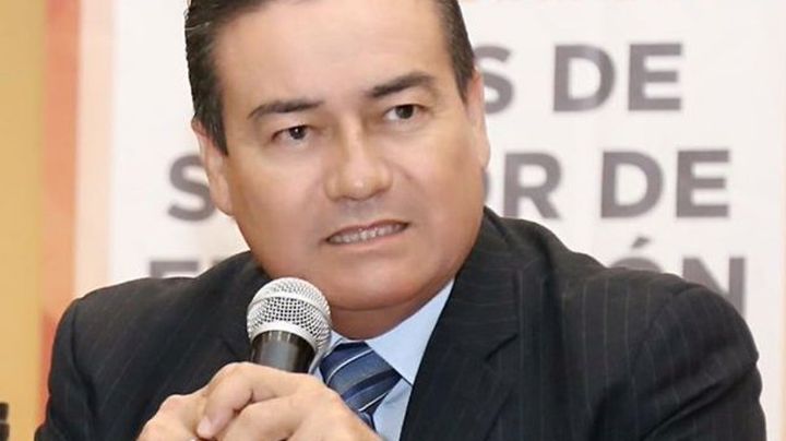 Reportan detención de Víctor Guerrero, exsecretario de Educación de Sonora con Claudia Pavlovich