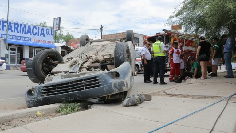 Los lesionados fueron atendidos por paramédicos de Cruz Roja 