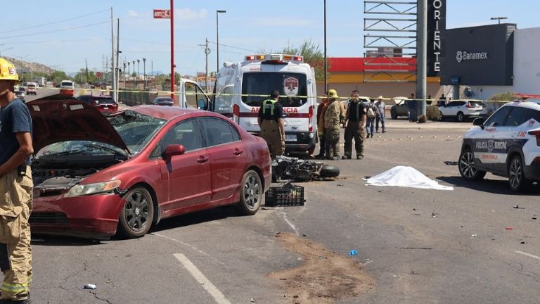 Fallece motociclista durante brutal accidente en Hermosillo