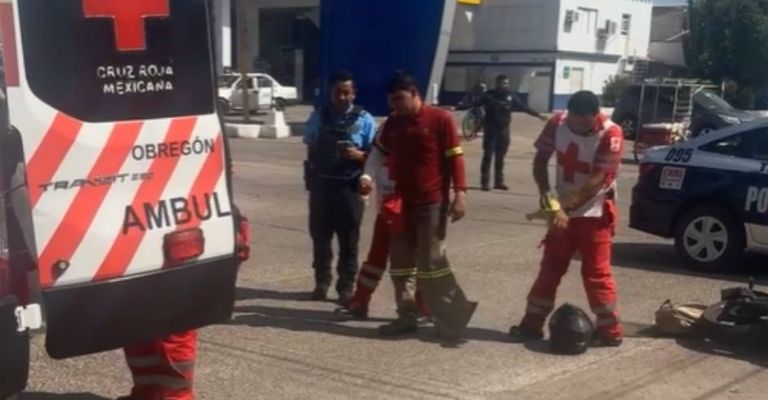 El joven lesionado sufrió por su propio pie a la ambulancia