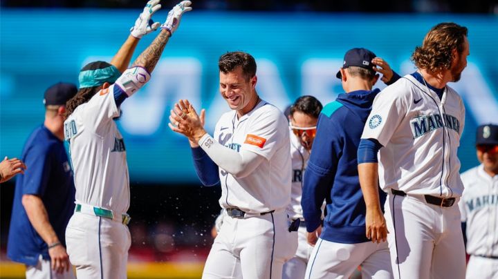 Con 'walk off' de Canzone, los Mariners dejan en el terreno a los White Sox