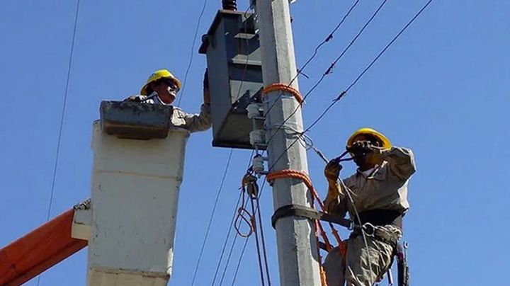 CFE atiende llamados por cortes de energía eléctrica en Hermosillo tras robo de cables