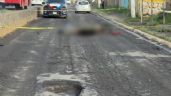 Foto ilustrativa de la nota titulada: Jalisco: Muere mujer motociclista tras caer en bache y sufrir grave lesión en la cabeza