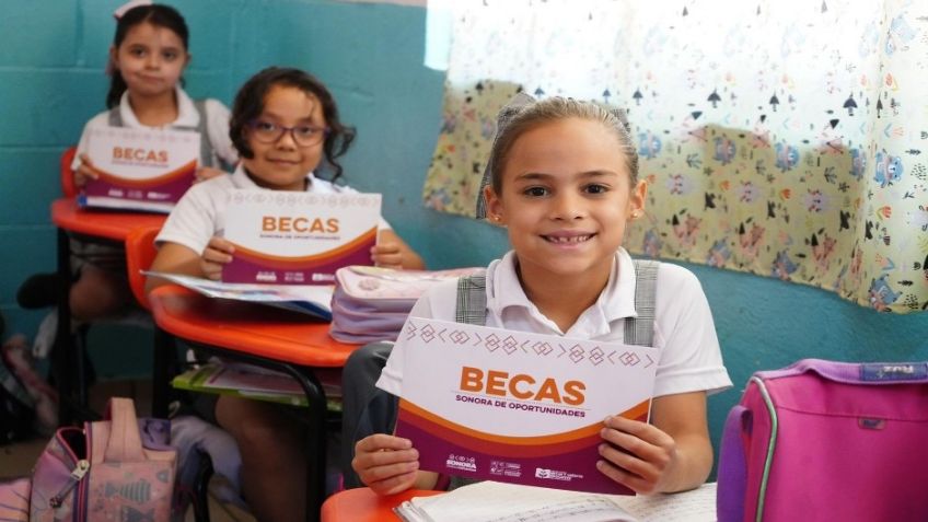 Destina gobernador Alfonso Durazo más de 2 mil 600 mdp para programa de becas en Sonora