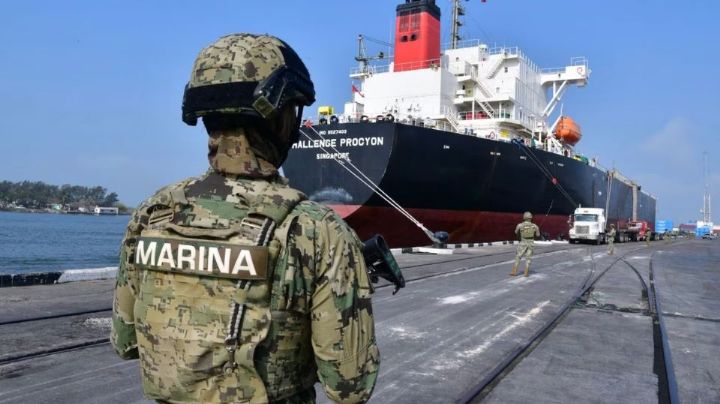 FGR va por 60 años de prisión para marinos ligados a huachicol fiscal