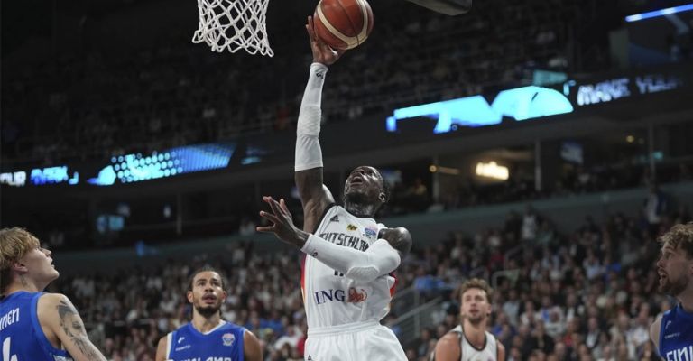 Schröeder lideró el ataque germano