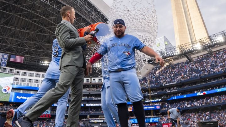 Mexicano Alejandro Kirk se viste de héroe en remontada de los Blue Jays ante Orioles