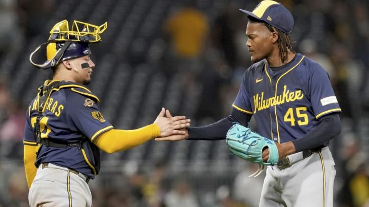 El primer invitado; los Brewers sellan su boleto a la postemporada en MLB