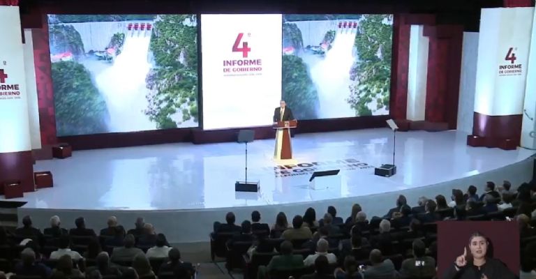 Durazo Montaño rinde su informe