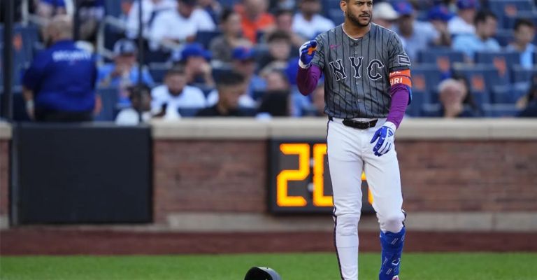 José Siri se poncha en la cuarta entrada ante Rangers