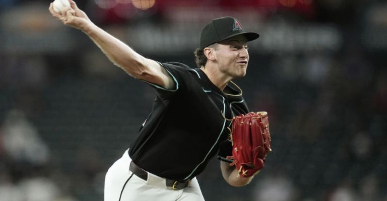 Pfaadt lanzó nueve entradas en blanco