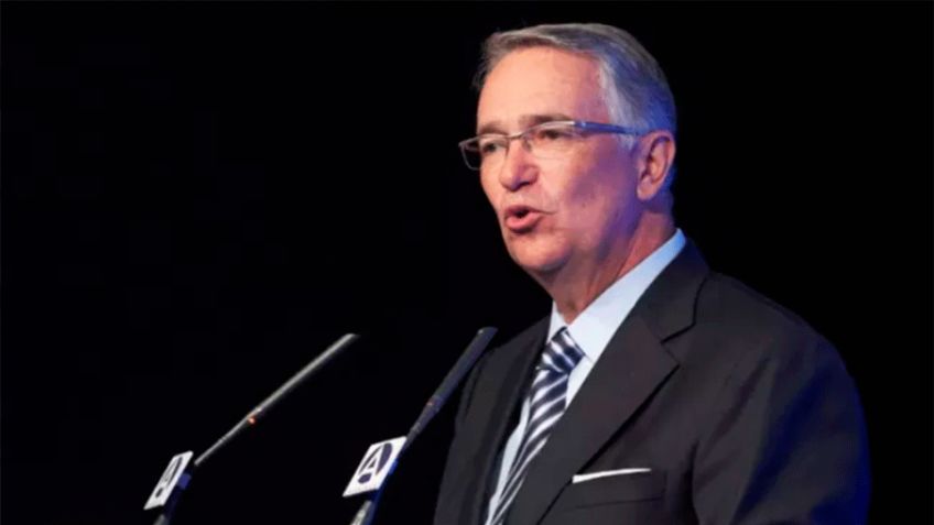 Con sentido mensaje, Ricardo Salinas Pliego se despide de Mauricio Fernández