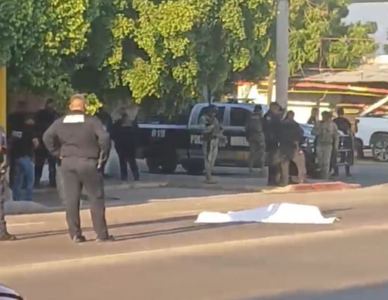 La víctima perdió la vida en medio de la calle