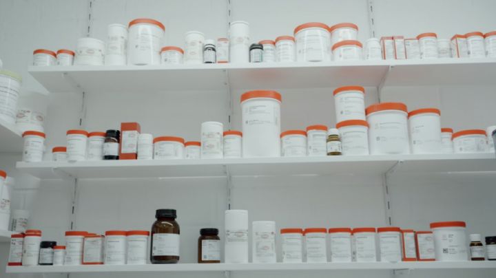 Guerra comercial: Donald Trump anuncia aranceles del 100% a medicamentos importados