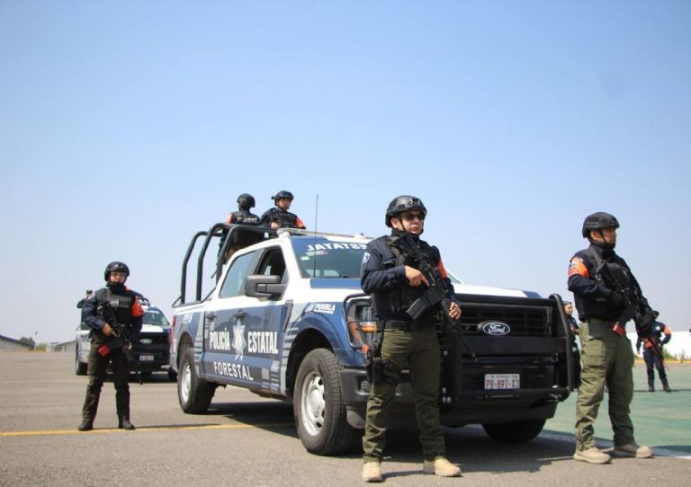 Al sitio arribaron diversas autoridades 