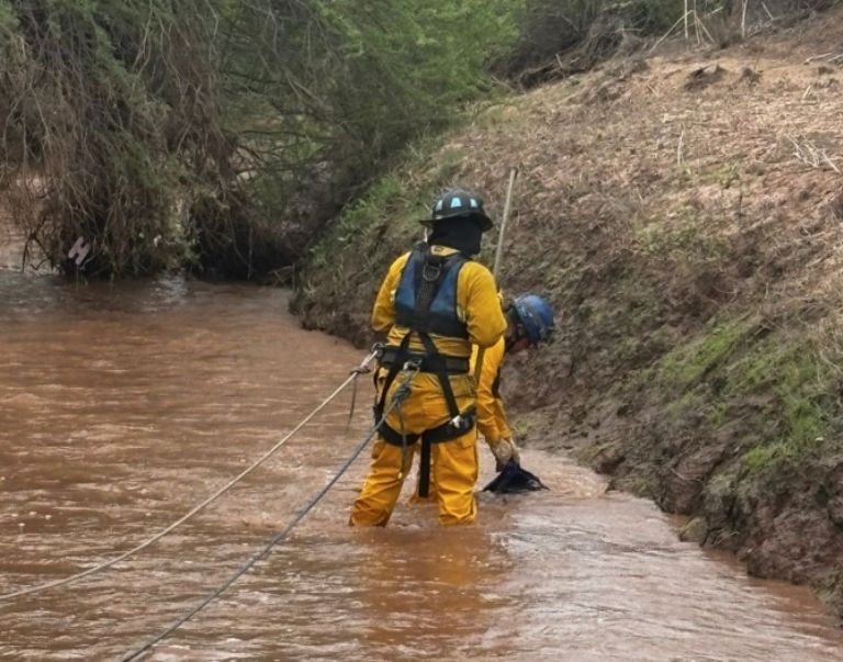 El cuerpo fue encontrado dentro del agua de baja profundidad