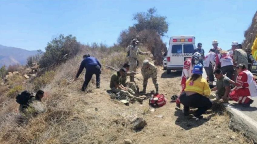 Accidente en carretera Ensenada-San Felipe deja un militar muerto y varios heridos