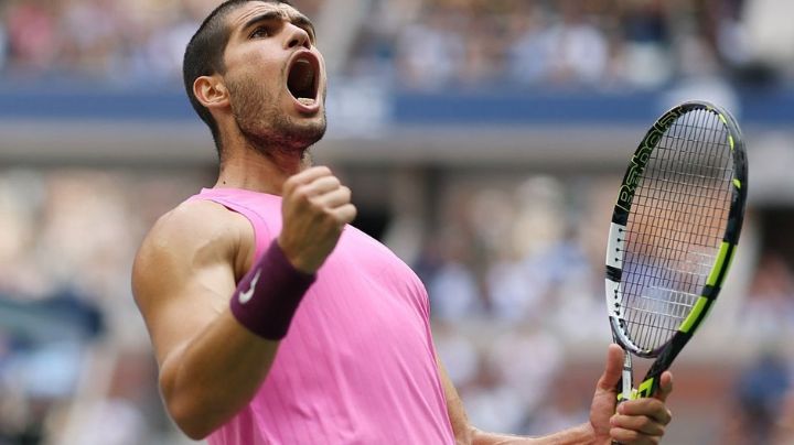 Carlos Alcaraz se impone a Novak Djokovic y avanza a la final de US Open