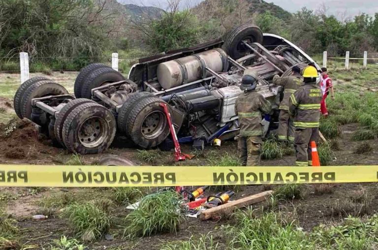 Rescatistas de Bomberos trabajaron para recuperar el cuerpo