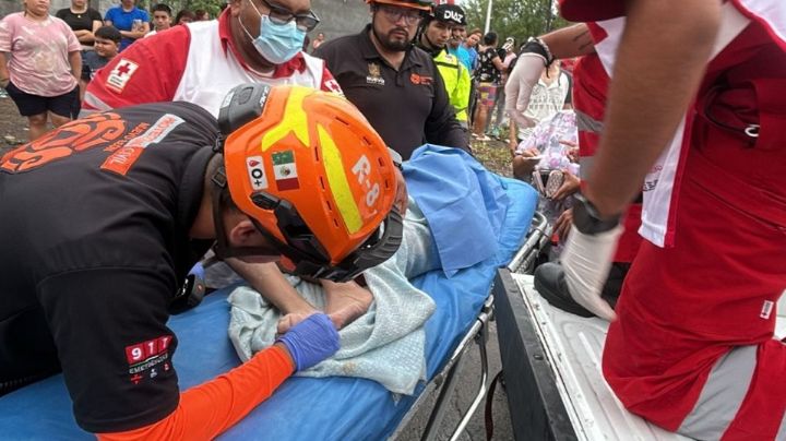 Evitan tragedia en Nuevo León: Rescatan a menor arrastrado por corriente del Río Pesquería