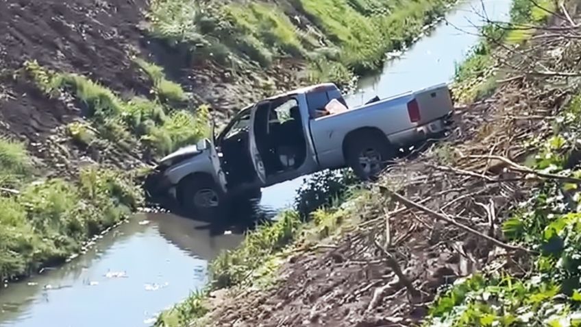 Ciudad Obregón: Pick up termina dentro de canal tras chocar contra unidad de la AMIC