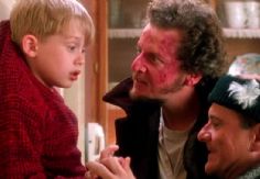 Foto ilustrativa de nota Hollywood: Daniel Stern de 'Mi pobre angelito' citado por presunta solicitud de servicios sexuales