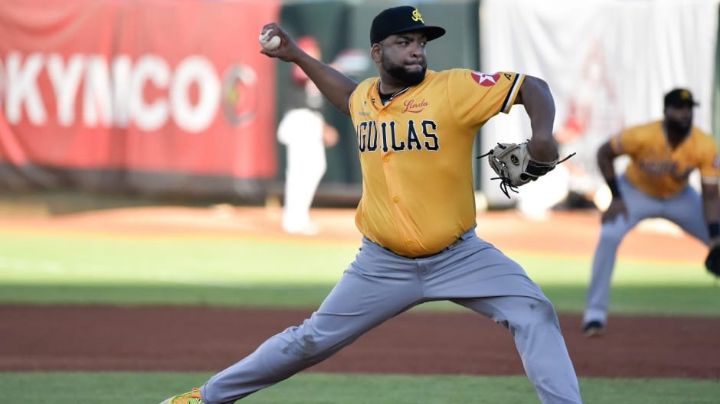Pitcher estelar de los Yaquis de Obregón se acerca al título en la Liga Dominicana