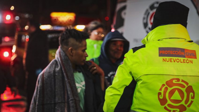 Muere sujeto en la vía pública del Centro de Monterrey; el frío sería una de las líneas de investigación