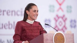 Foto que representa a Sheinbaum habla sobre las intervenciones en México y SEP confirma primer megapuente del 2026: Esto y más en Top 3 México