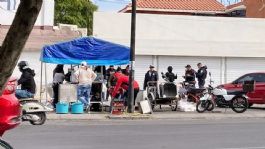 Foto que representa a Alerta en Guanajuato: Comando armado irrumpe en puesto de comida y secuestra a trabajadora