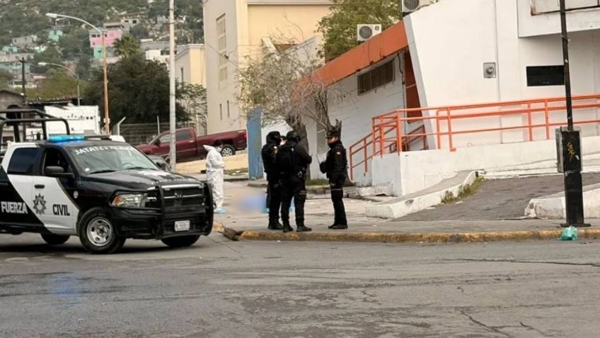 Sólo tenía 20 años: Motosicarios ejecutan a balazos a joven comerciante en calles de Monterrey