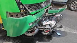 Foto que representa a Camión atropella a pareja de motociclistas en Guadalajara; una embarazada resulta lesionada